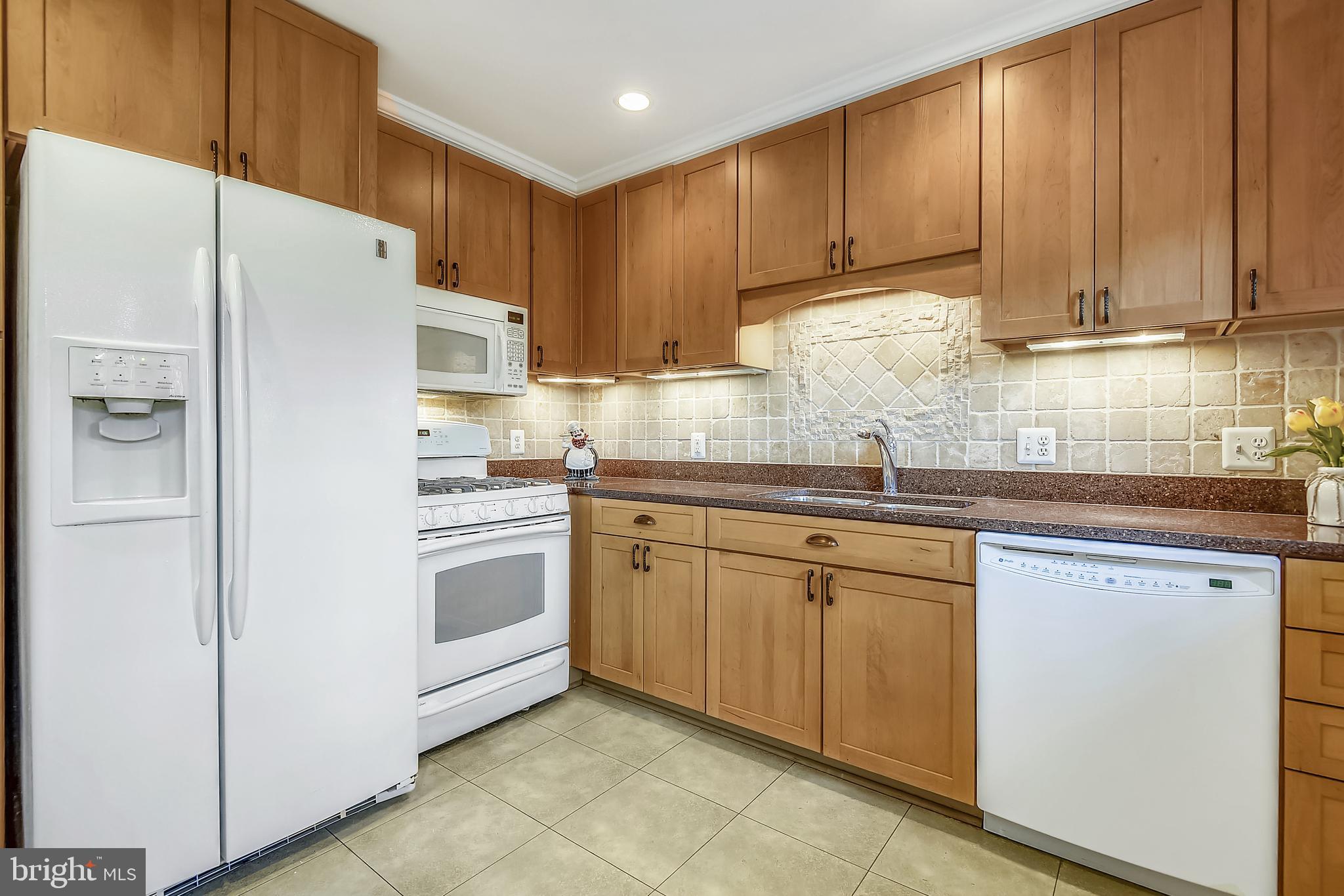 7925 Ellet Road Springfield, VA 22151 - Photo 21 of 58 Renovated kitchen ready for the chef!