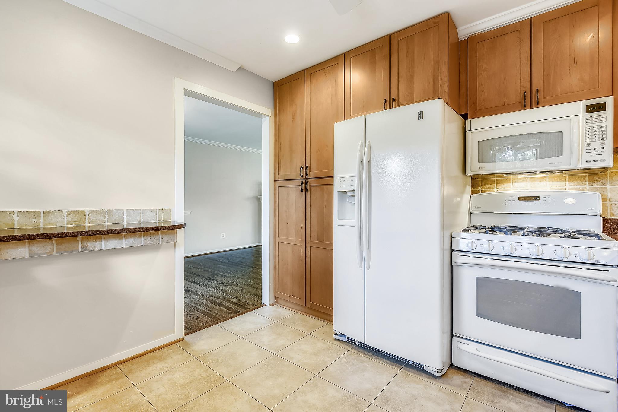 7925 Ellet Road Springfield, VA 22151 - Photo 22 of 58 Custom pantry!