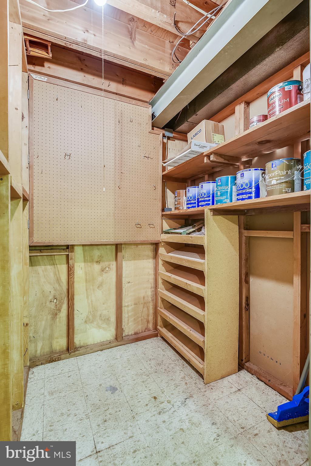 7925 Ellet Road Springfield, VA 22151 - Photo 43 of 58 Every space has been maximized.