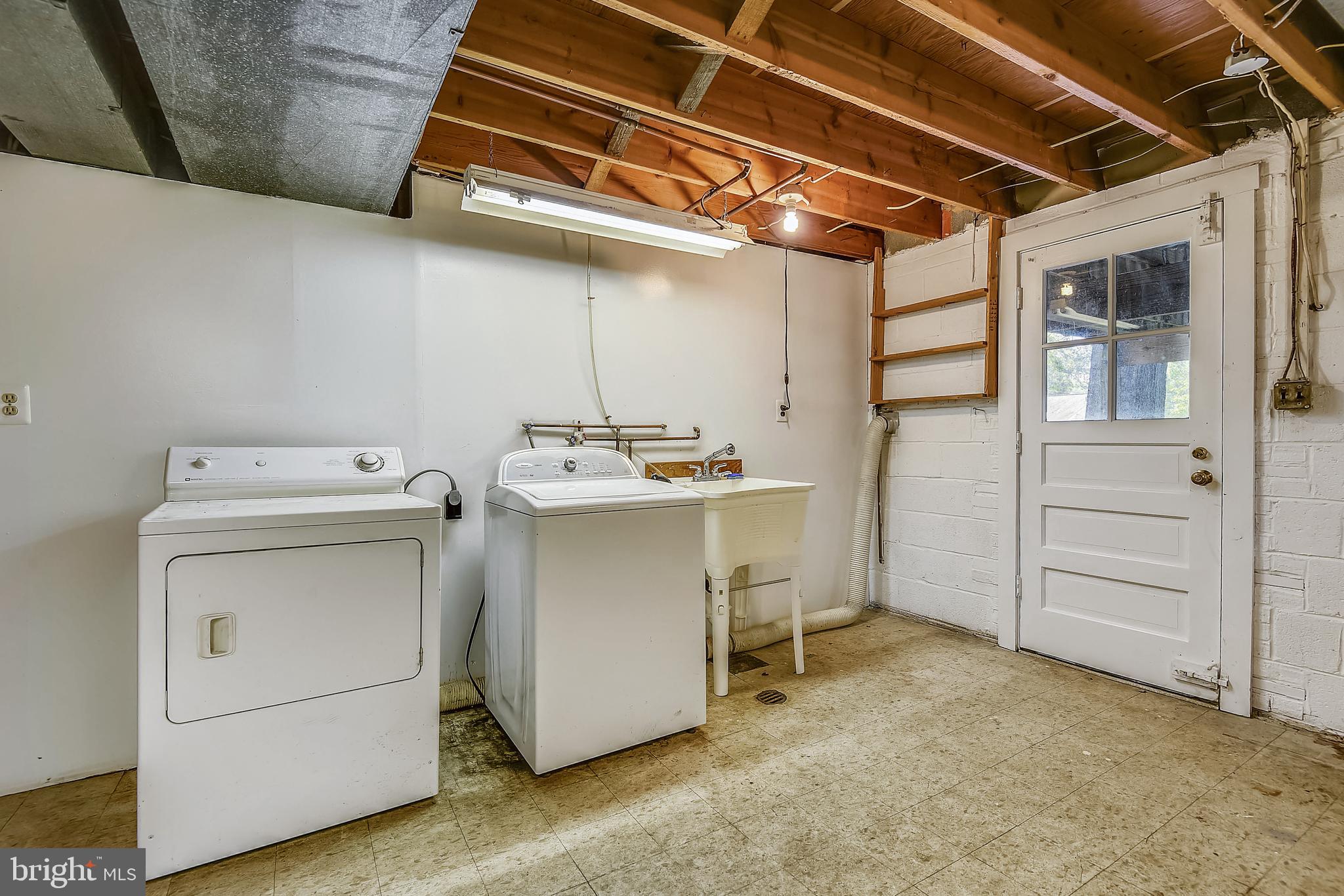 7925 Ellet Road Springfield, VA 22151 - Photo 44 of 58 Laundry area.