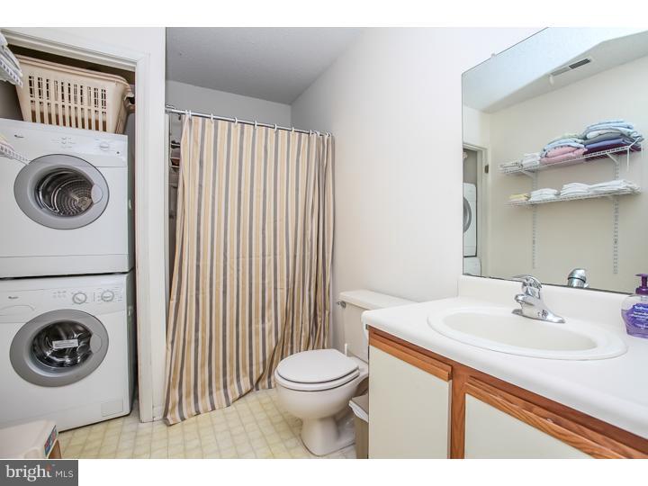 1 Cinnamon Road Thorofare, NJ 08086 - Photo 17 of 22 Bathroom