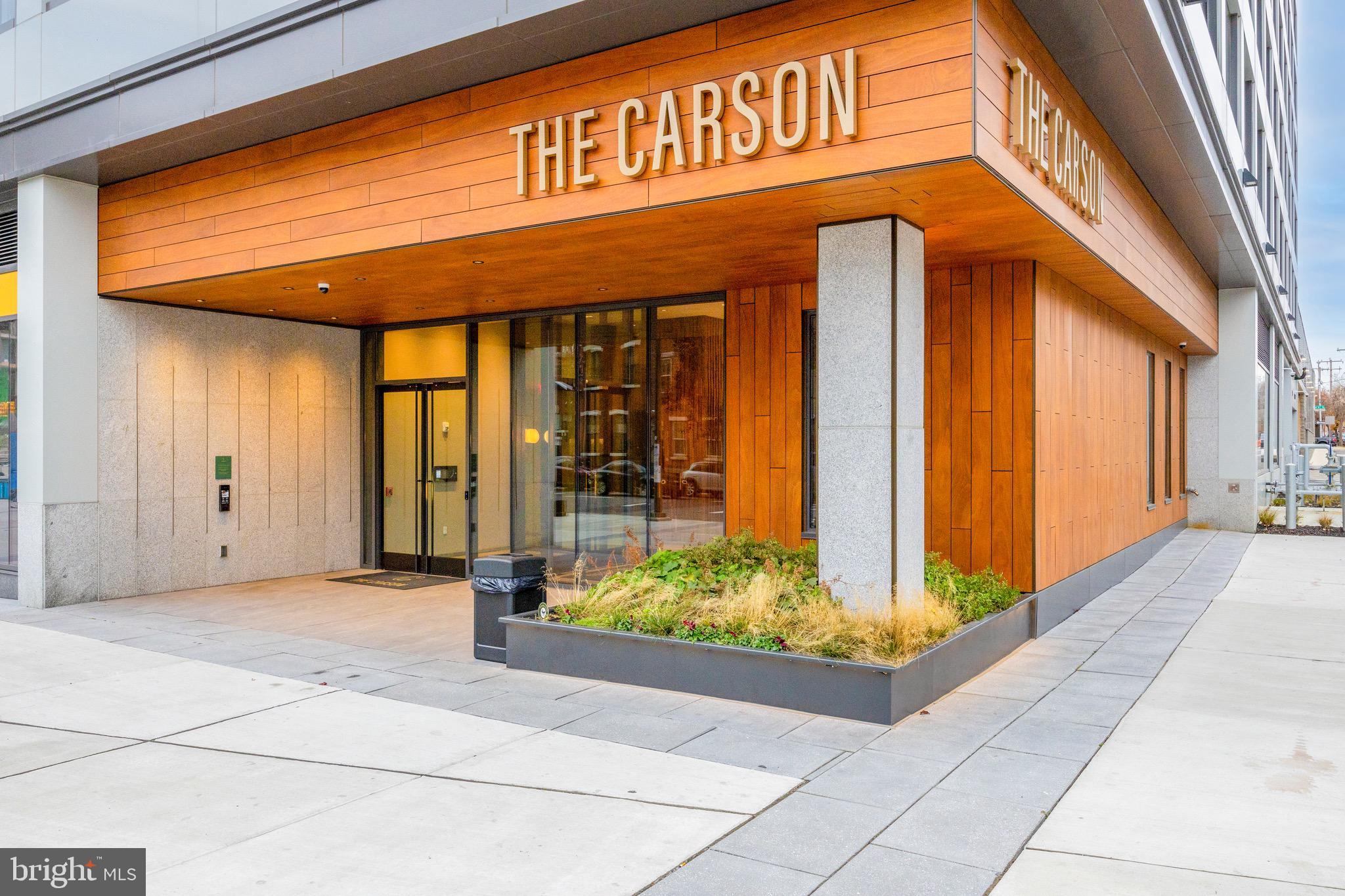 569 North 5th Street, Unit 308 Philadelphia, PA 19123 - Photo 32 of 46 a front view of a building