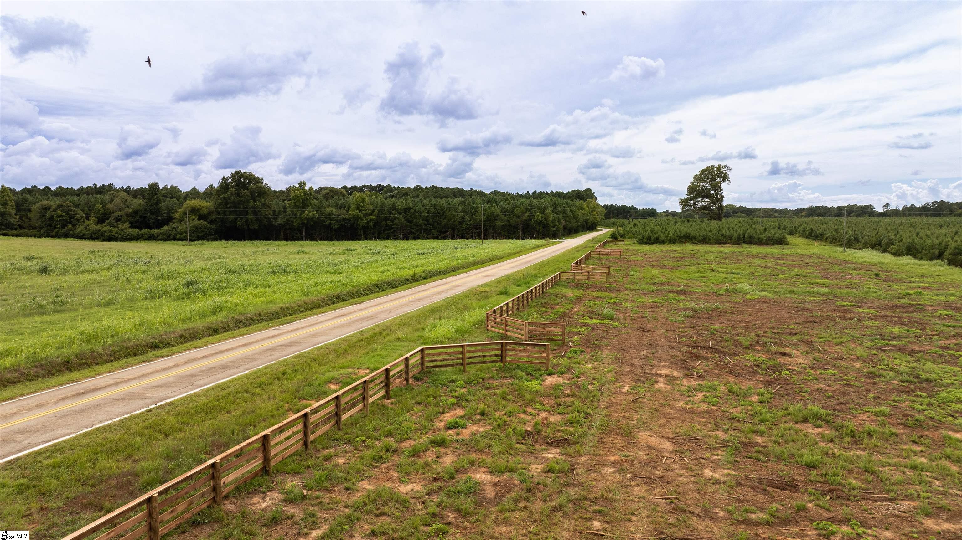 3 Young Road Clinton, SC 29325 - Photo 6 of 7 Gallery Image 6