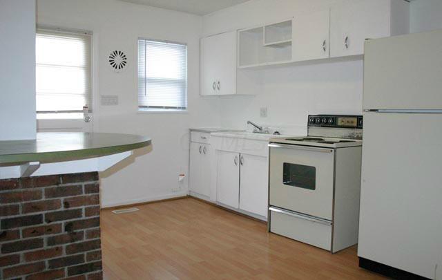 695 Derrer Road Columbus, OH 43204 - Photo 3 of 15