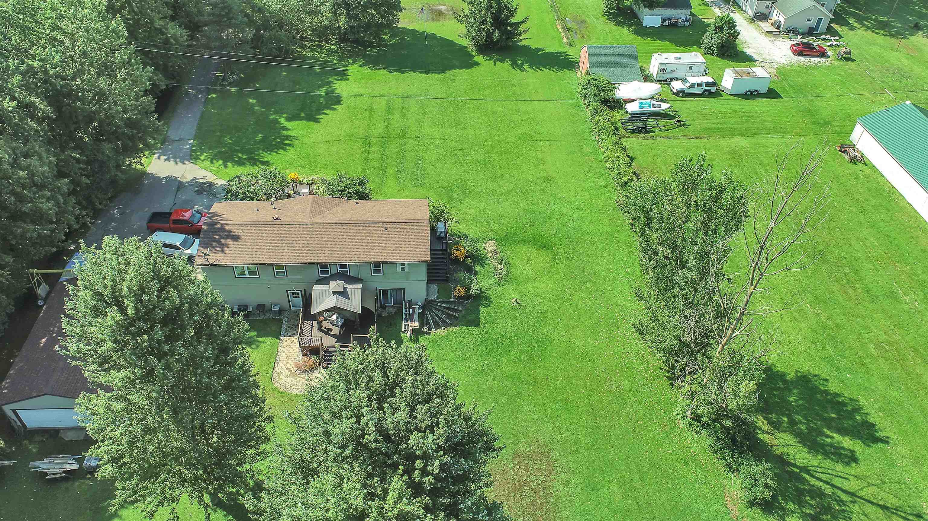 9081 Field Road Algonac, MI 48001 - Photo 3 of 47 50151548-1915e0bf-a7ec-4fe2-a1a2-8413d435670a.JPG