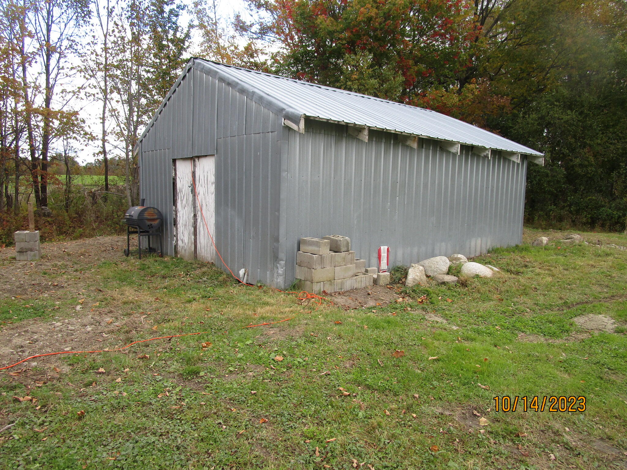 11 North Gage Road Oakland, ME 04963 - Photo 4 of 8 IMG_5680