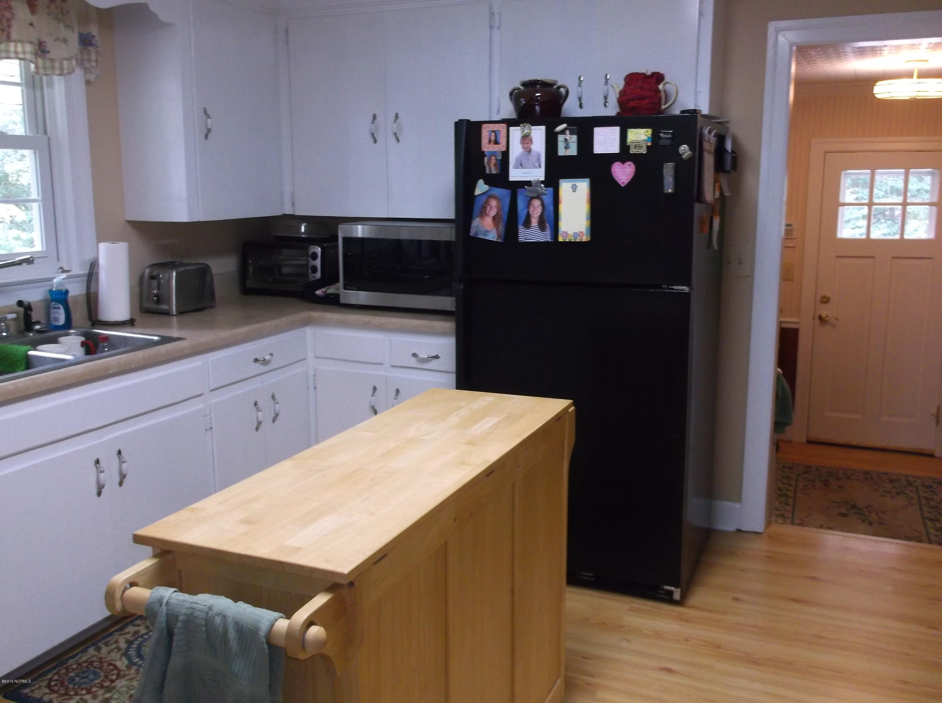 1218 Rowan Road Clinton, NC 28328 - Photo 3 of 20 DSCF4710