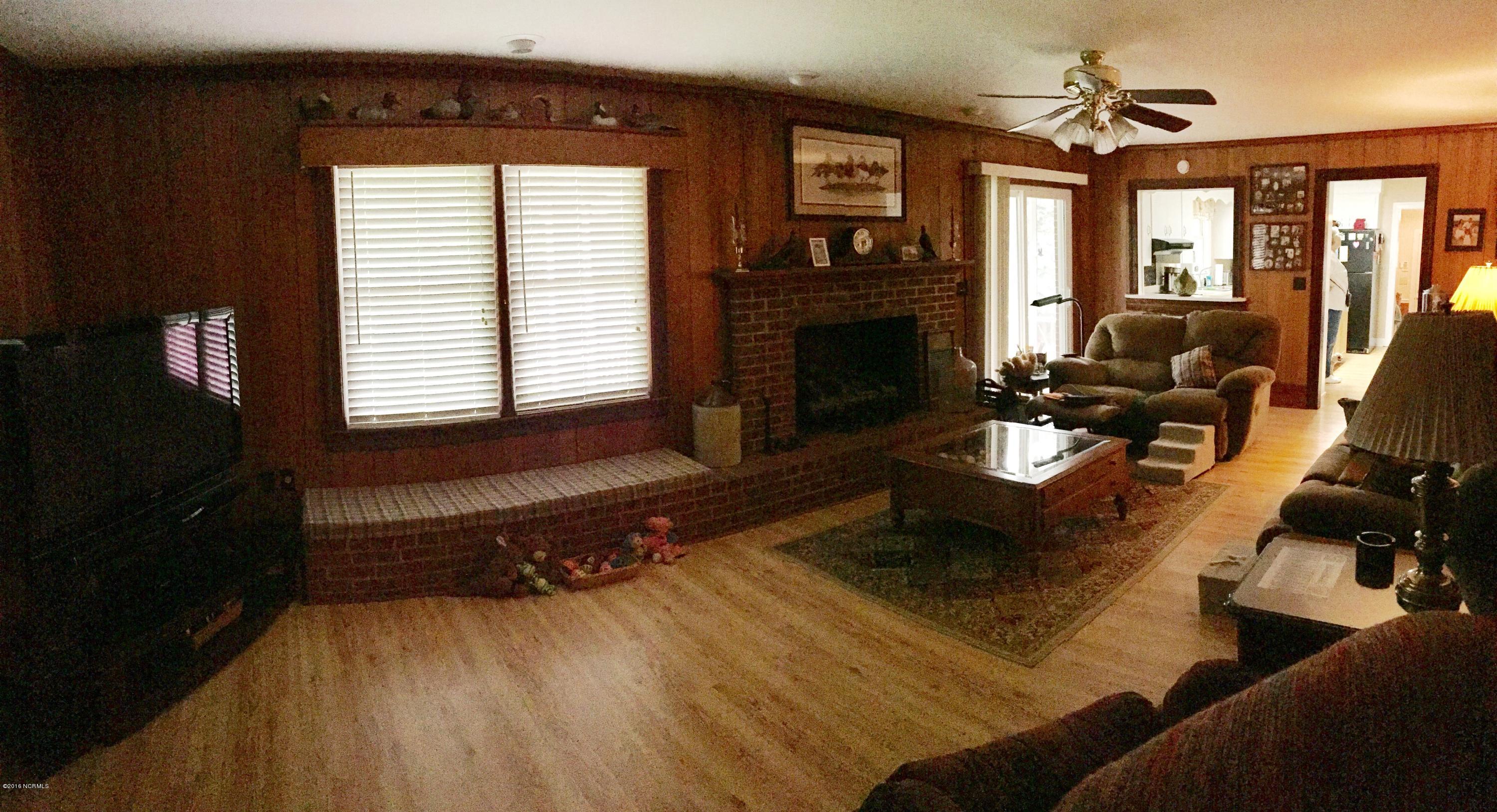 1218 Rowan Road Clinton, NC 28328 - Photo 6 of 20 FullSizeRender (1)