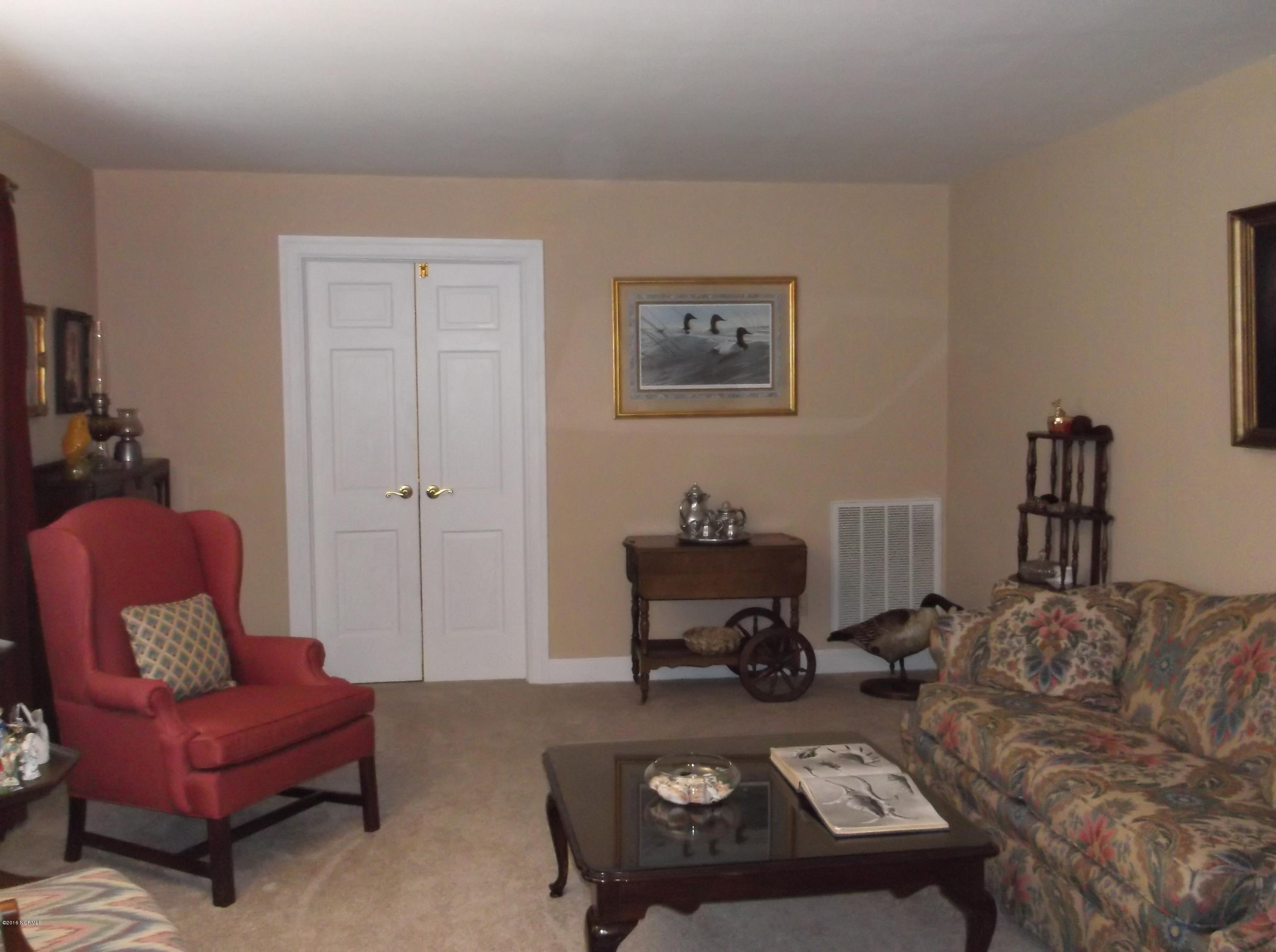 1218 Rowan Road Clinton, NC 28328 - Photo 8 of 20 DSCF4699