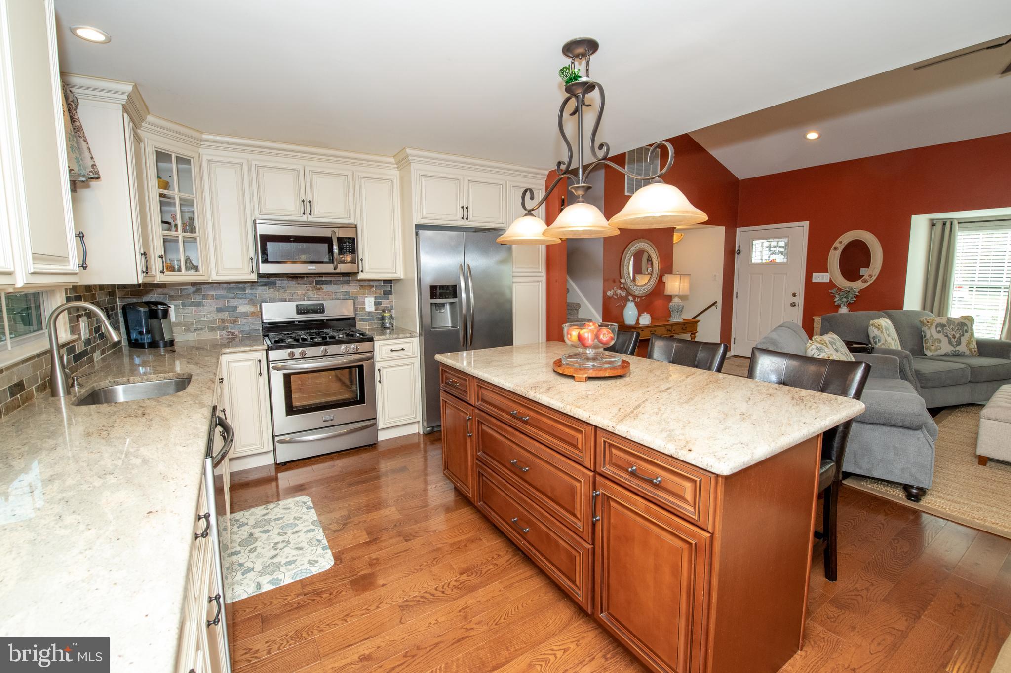 1014 Anna Road Huntingdon Valley, PA 19006 - Photo 15 of 47