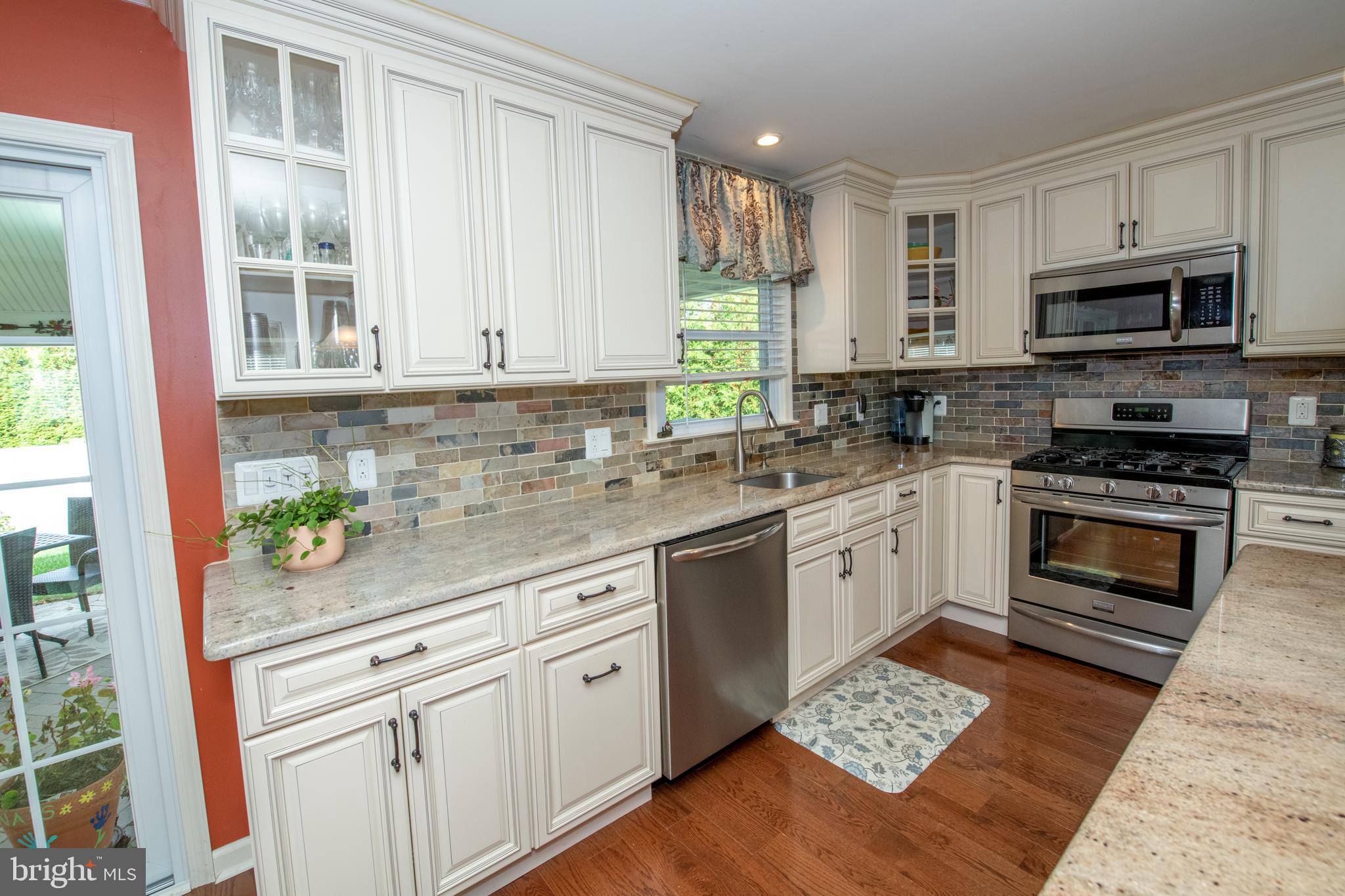 1014 Anna Road Huntingdon Valley, PA 19006 - Photo 16 of 47