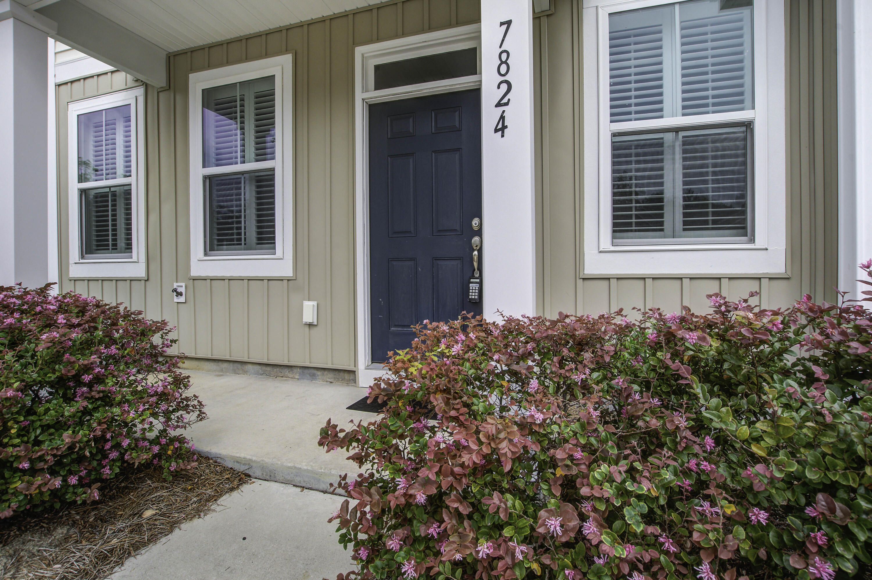 7824 Montview Road North Charleston, SC 29418 - Photo 2 of 26 7824 (3)