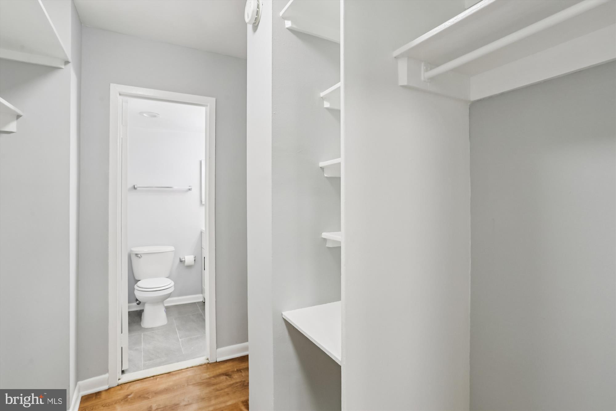 950 25th Street Northwest, Unit 509N Washington, DC 20037 - Photo 26 of 64 Walk In Closet