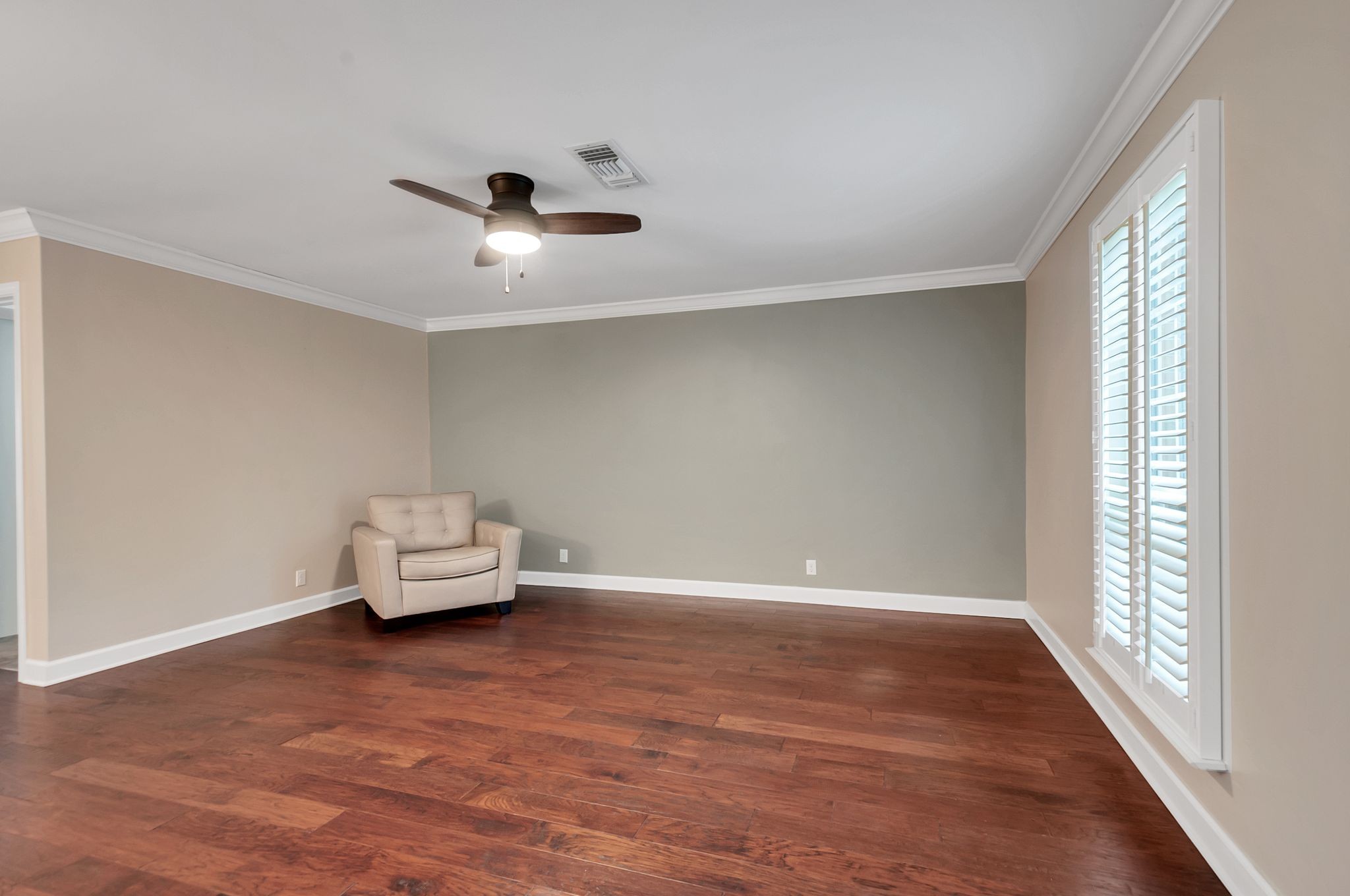1343 General George Patton Road Nashville, TN 37221 - Photo 10 of 41 a view of empty room with wooden floor and fan