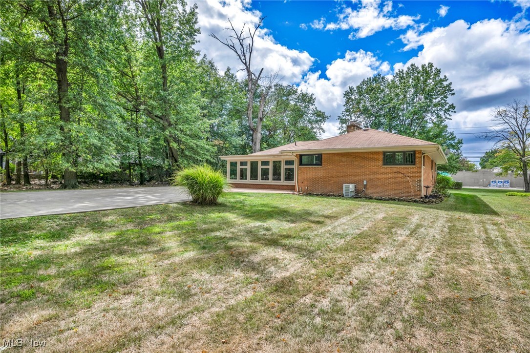 6321 Crossview Road Seven Hills, OH 44131 - Photo 41 of 49