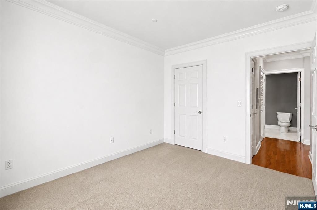 180 Edgewater Road Cliffside Park, NJ 07010 - Photo 8 of 17
