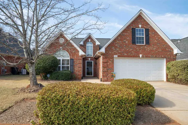 $319,900 | 743 Lanyon Lane, Spartanburg, SC 29301