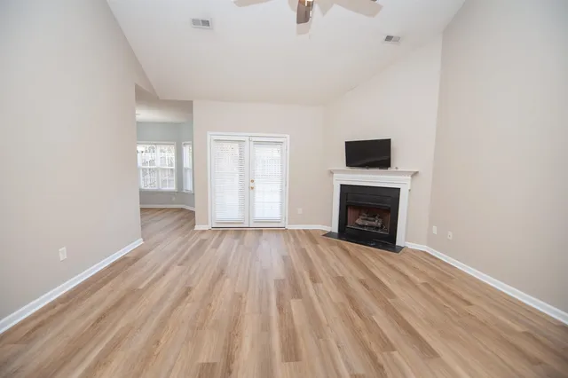 $319,900 | 743 Lanyon Lane, Spartanburg, SC 29301