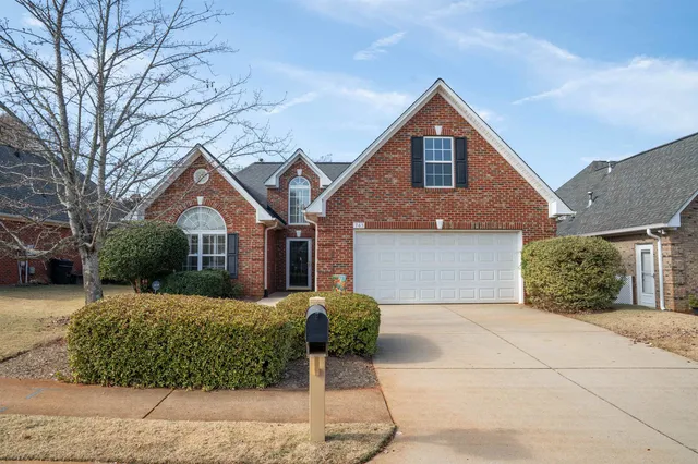 $319,900 | 743 Lanyon Lane, Spartanburg, SC 29301