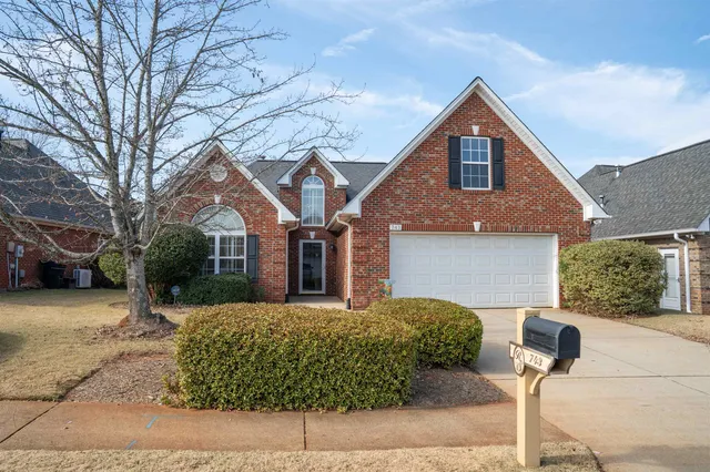 $319,900 | 743 Lanyon Lane, Spartanburg, SC 29301