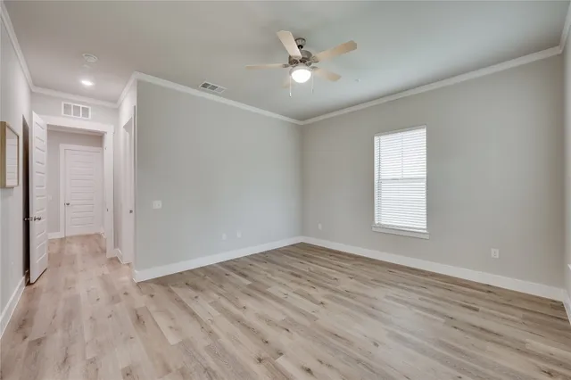 $2,912 | 865 Limmer Loop, Unit 609, Hutto, TX 78634