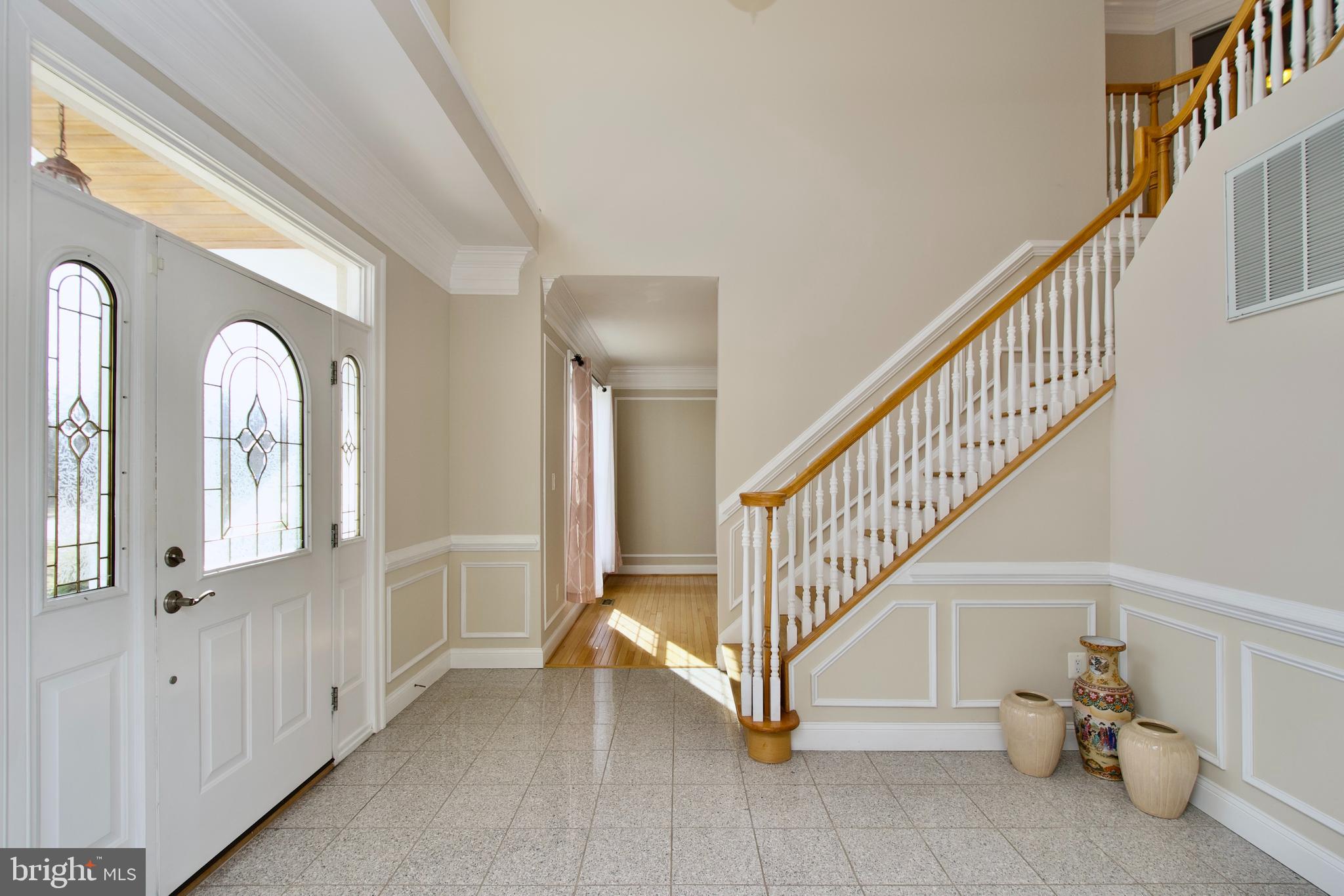 8972 Hooes Road Lorton, VA 22079 - Photo 8 of 38 Open & Airy