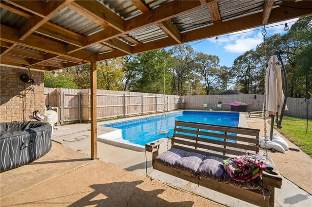 $280,960 | 8634 Ridgemont Drive, Pineville, LA 71360