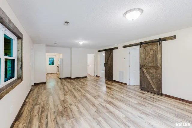 $224,900 | 880 Highway 166, Creal Springs, IL 62922