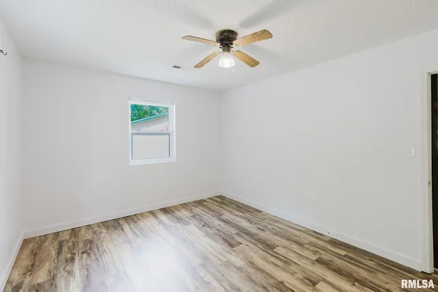 $224,900 | 880 Highway 166, Creal Springs, IL 62922