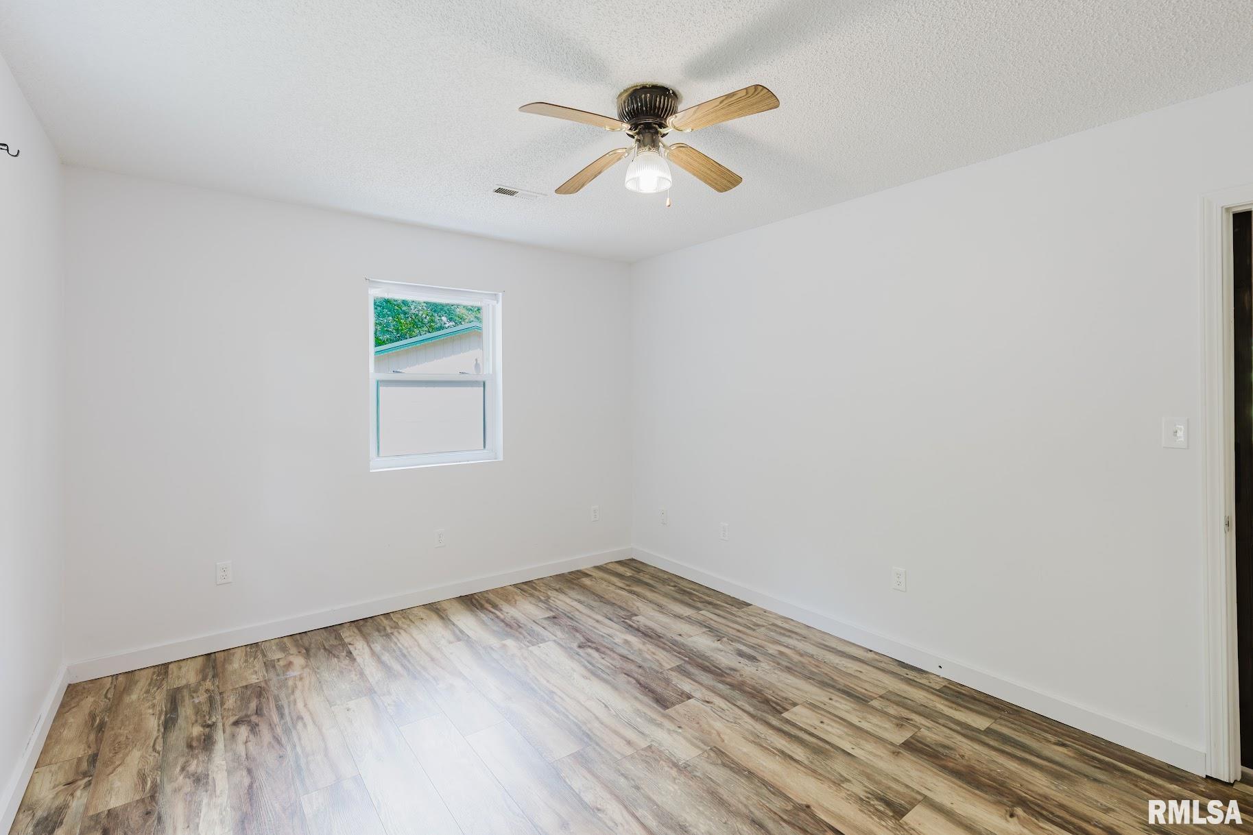 880 Highway 166 Creal Springs, IL 62922 - Photo 18 of 49