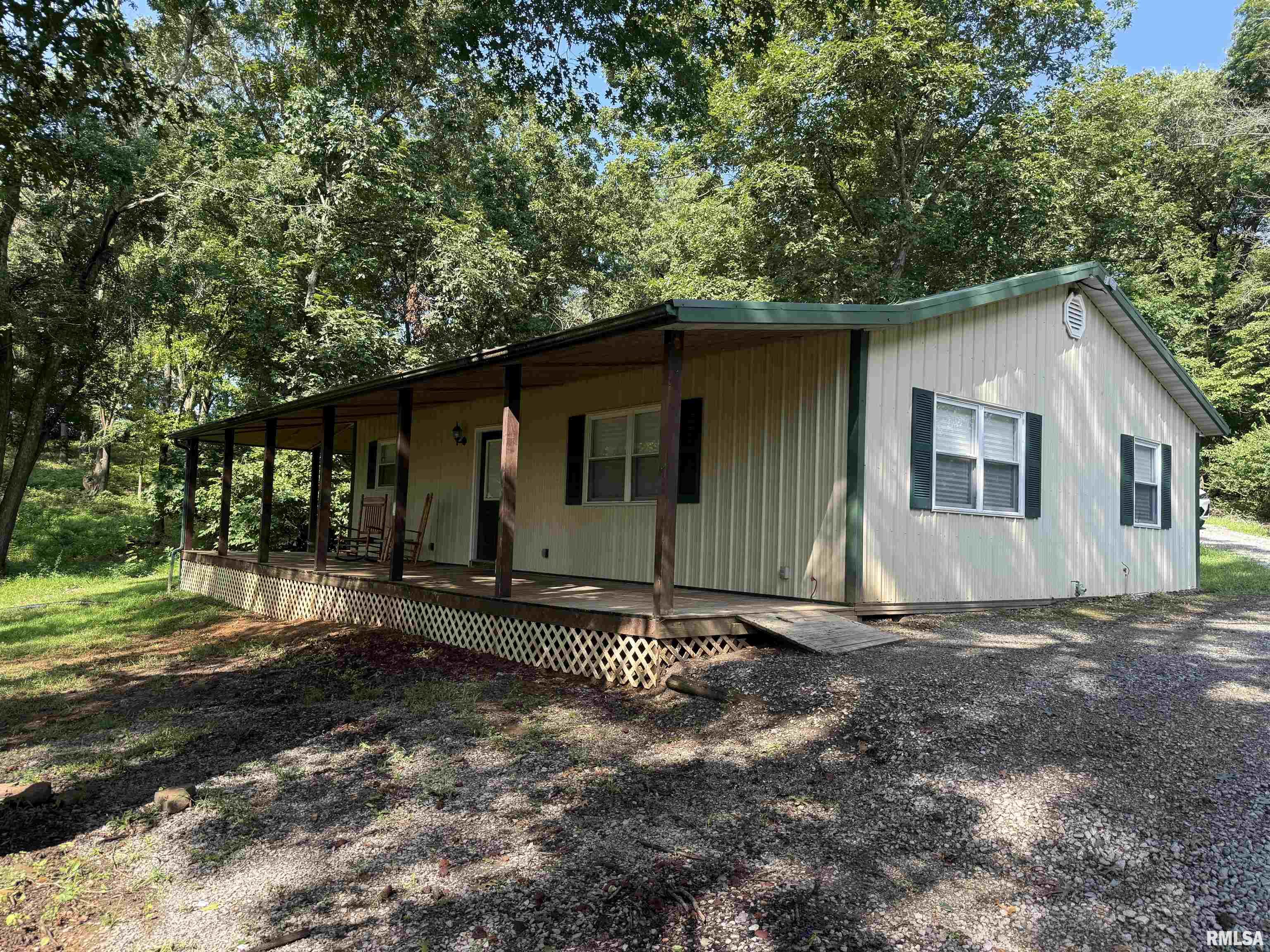 880 Highway 166 Creal Springs, IL 62922 - Photo 2 of 49