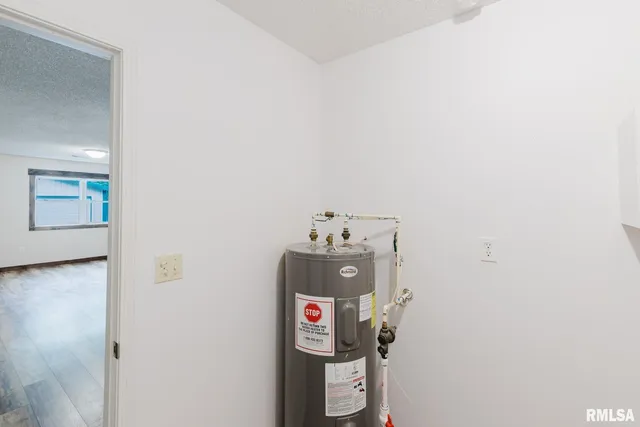 $224,900 | 880 Highway 166, Creal Springs, IL 62922