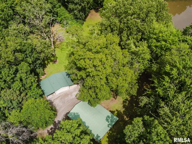 $224,900 | 880 Highway 166, Creal Springs, IL 62922