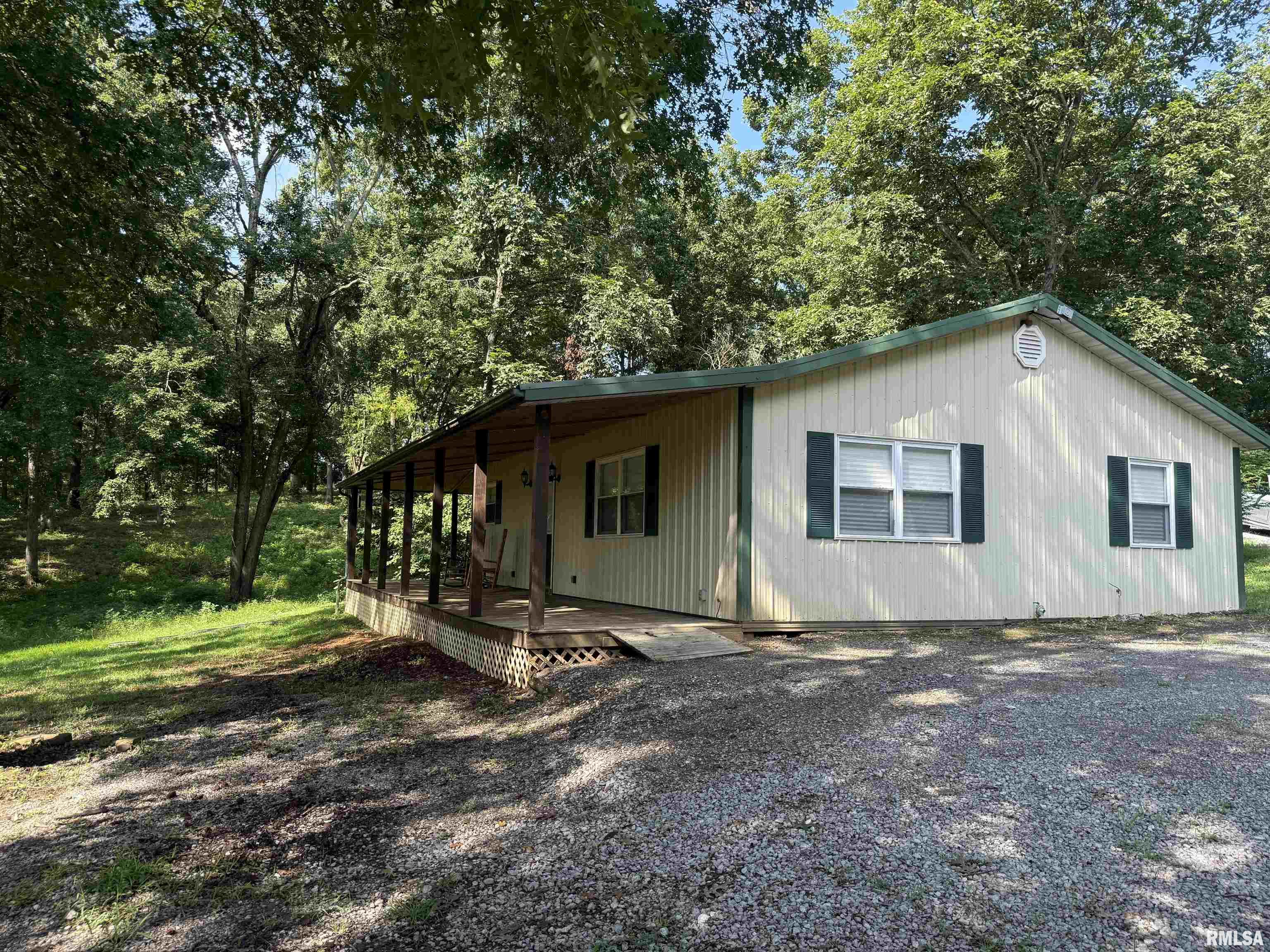 880 Highway 166 Creal Springs, IL 62922 - Photo 4 of 49