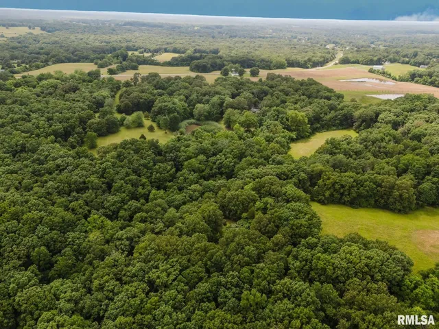 $224,900 | 880 Highway 166, Creal Springs, IL 62922