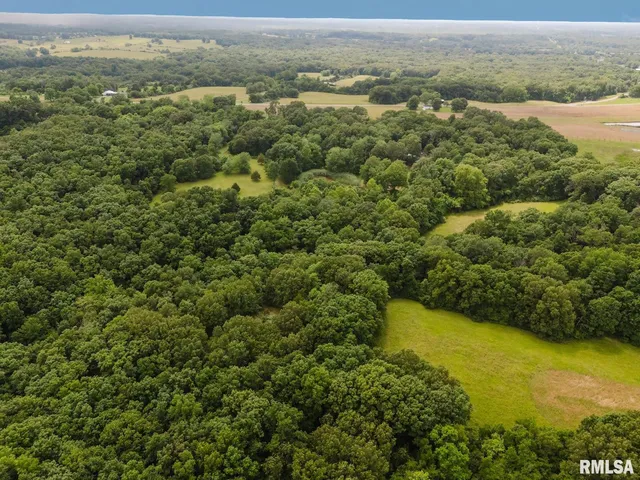 $224,900 | 880 Highway 166, Creal Springs, IL 62922