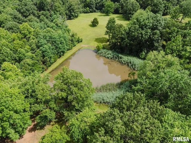 $224,900 | 880 Highway 166, Creal Springs, IL 62922