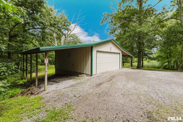 $224,900 | 880 Highway 166, Creal Springs, IL 62922