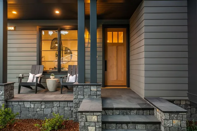 $4,695,000 | 1908 Devereux Drive, Burlingame, CA 94010