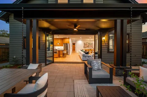 $4,695,000 | 1908 Devereux Drive, Burlingame, CA 94010