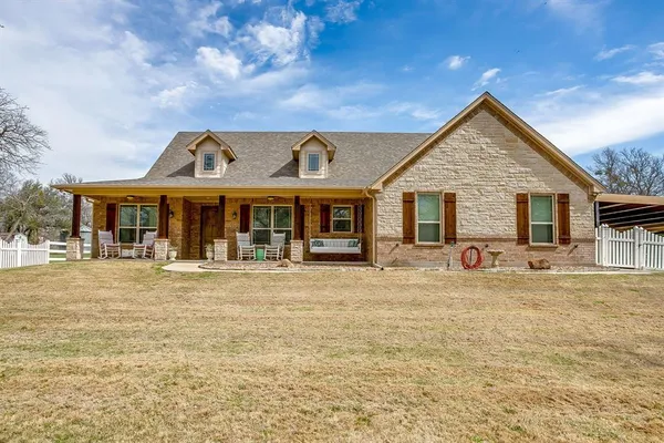 $1,150,000 | 1615 Sanger Drive, Springtown, TX 76082