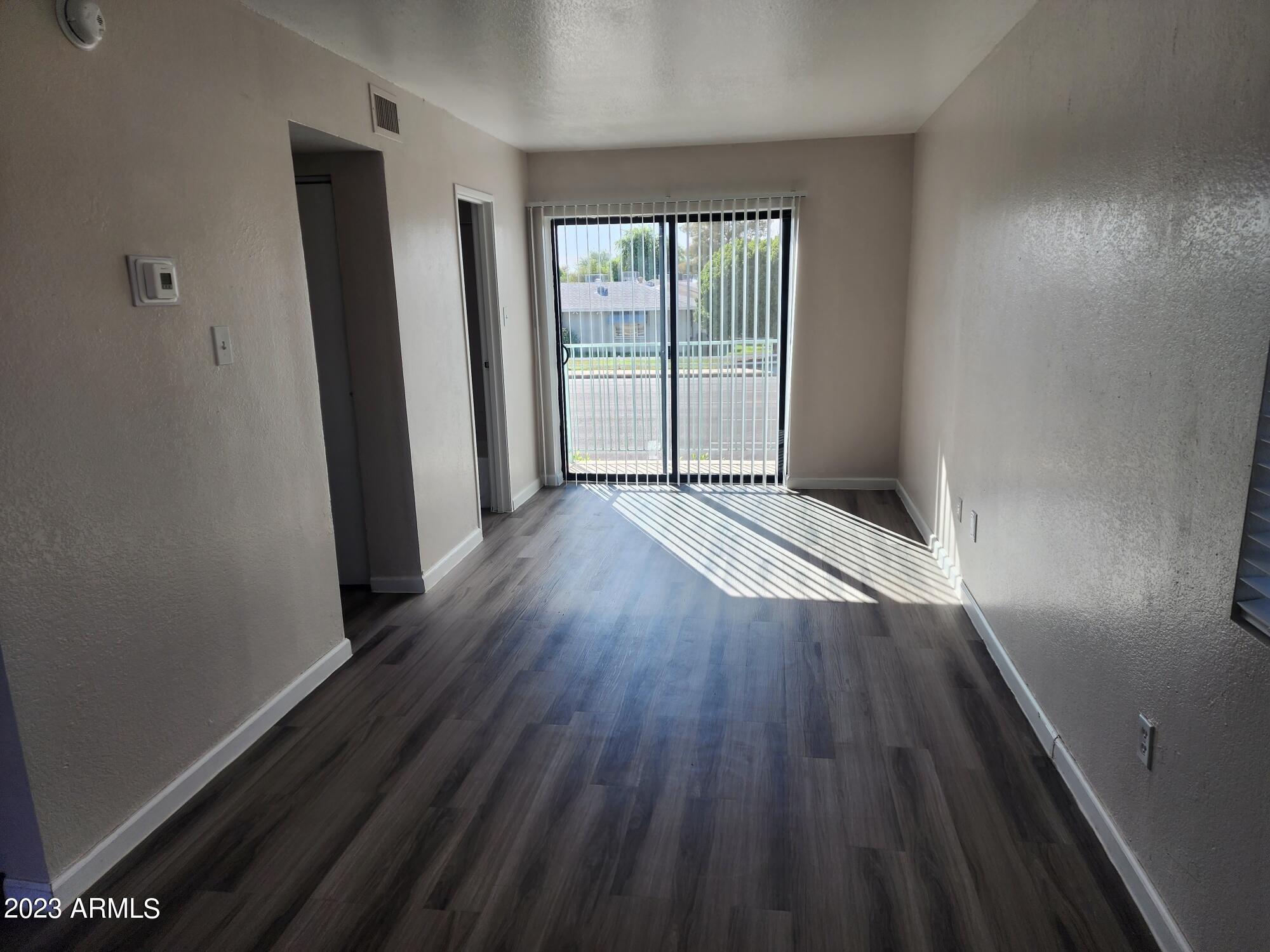 4301 North 24th Street Phoenix, AZ 85016 - Photo 2 of 5 Living Space