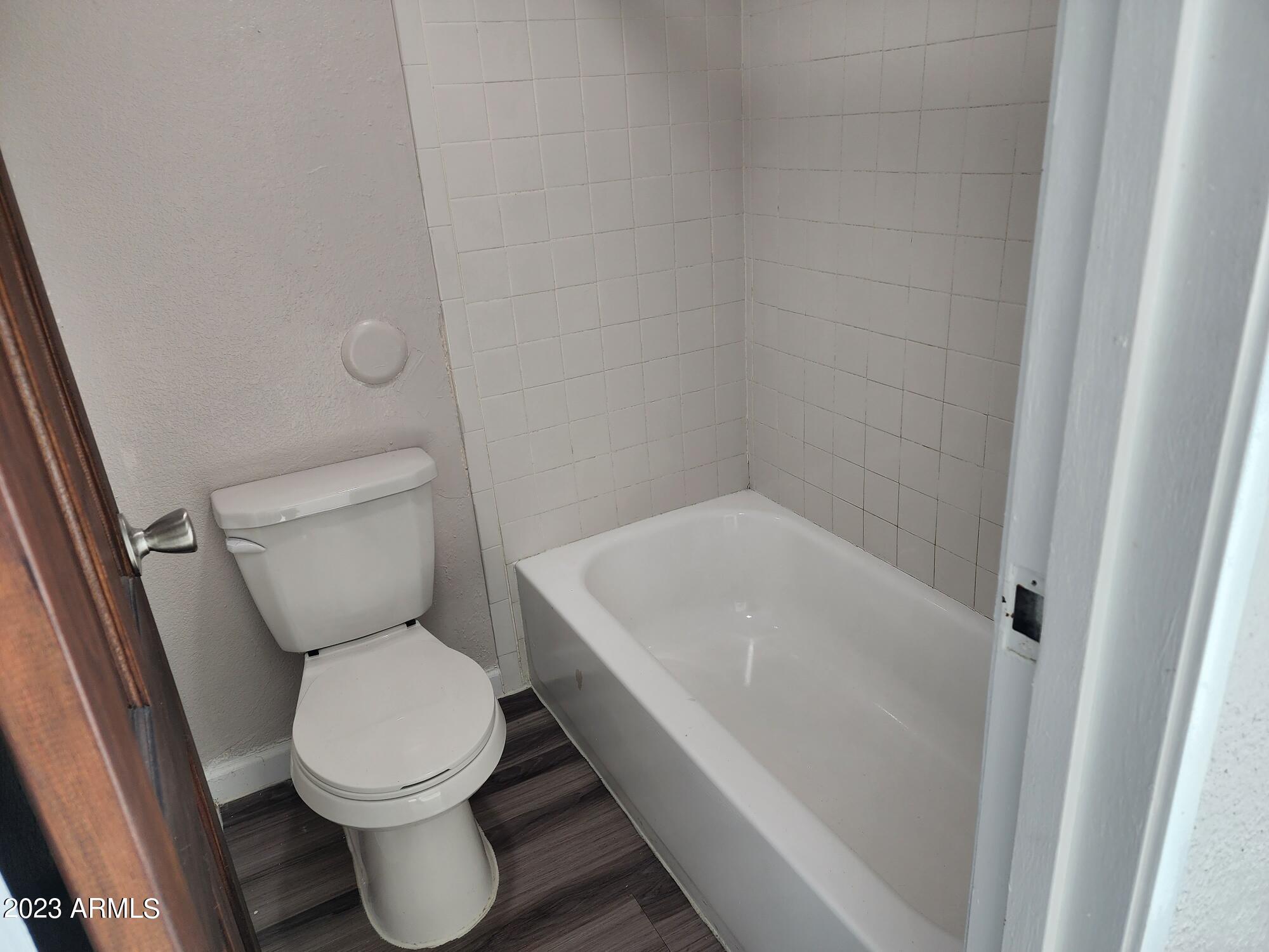 4301 North 24th Street Phoenix, AZ 85016 - Photo 5 of 5 Bathroom