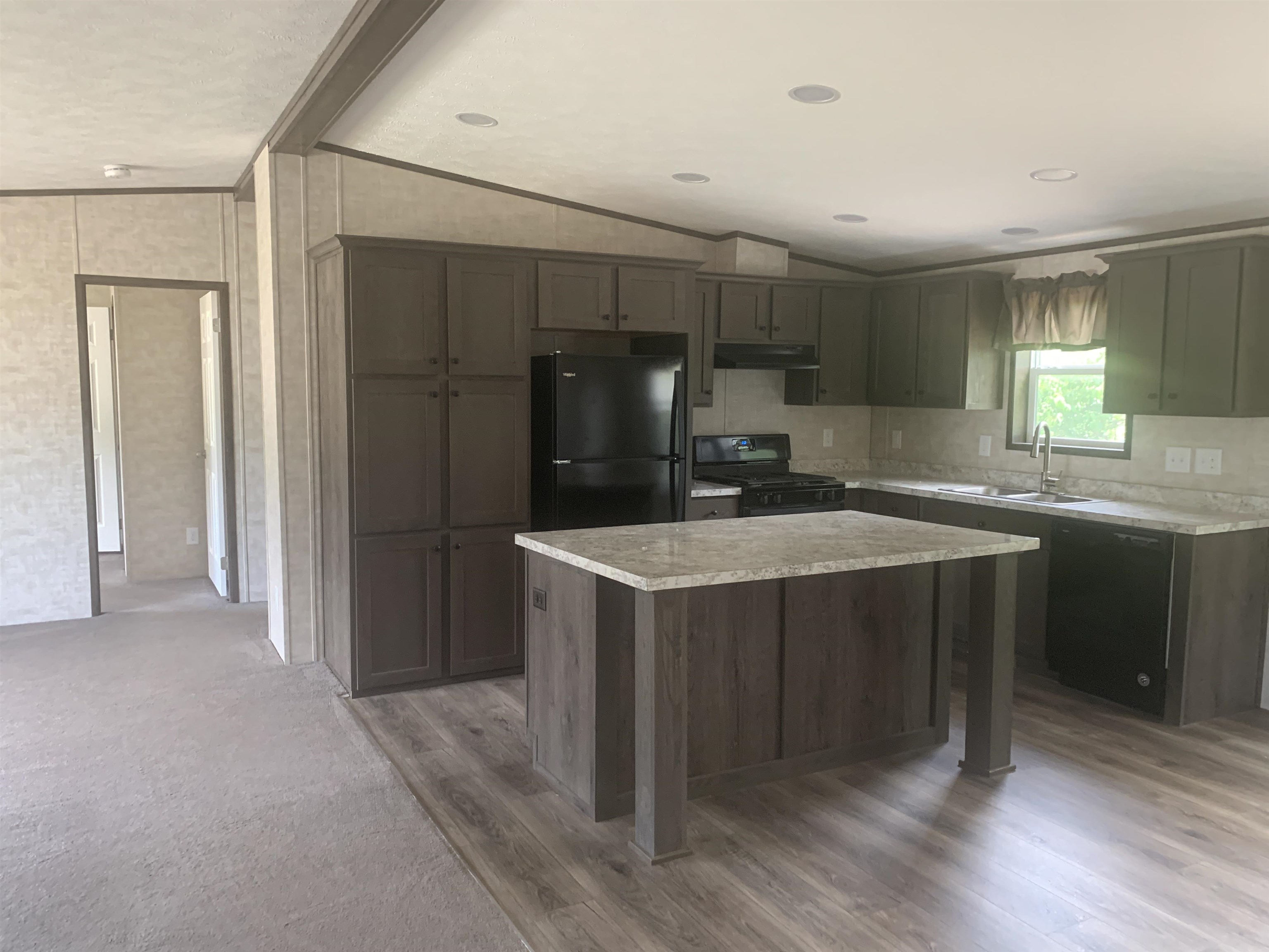 16 Country Lane Rochester, NH 03867 - Photo 13 of 27