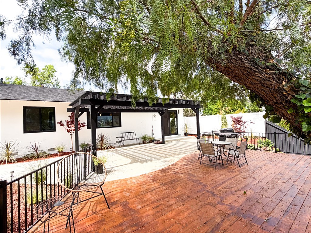3059 North Butterfield Road Orange, CA 92865 - Photo 17 of 23