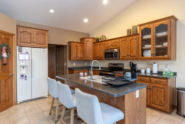 $407,000 | 421 Fawnwood Court, Wrightstown, WI 54180