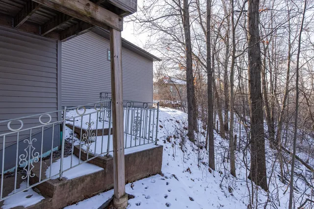 $407,000 | 421 Fawnwood Court, Wrightstown, WI 54180