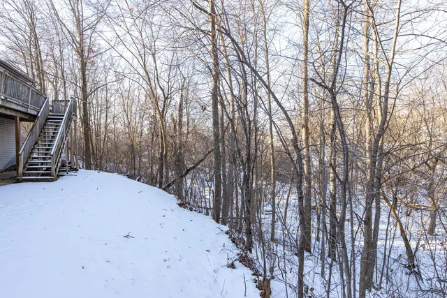 $407,000 | 421 Fawnwood Court, Wrightstown, WI 54180