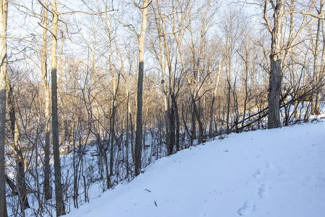 $407,000 | 421 Fawnwood Court, Wrightstown, WI 54180