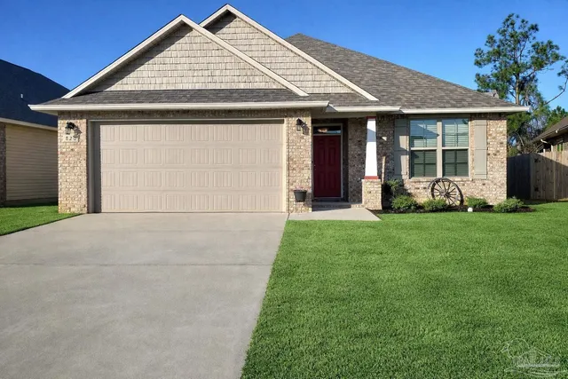 $2,150 | 820 Oak Alley, Pensacola, FL 32506